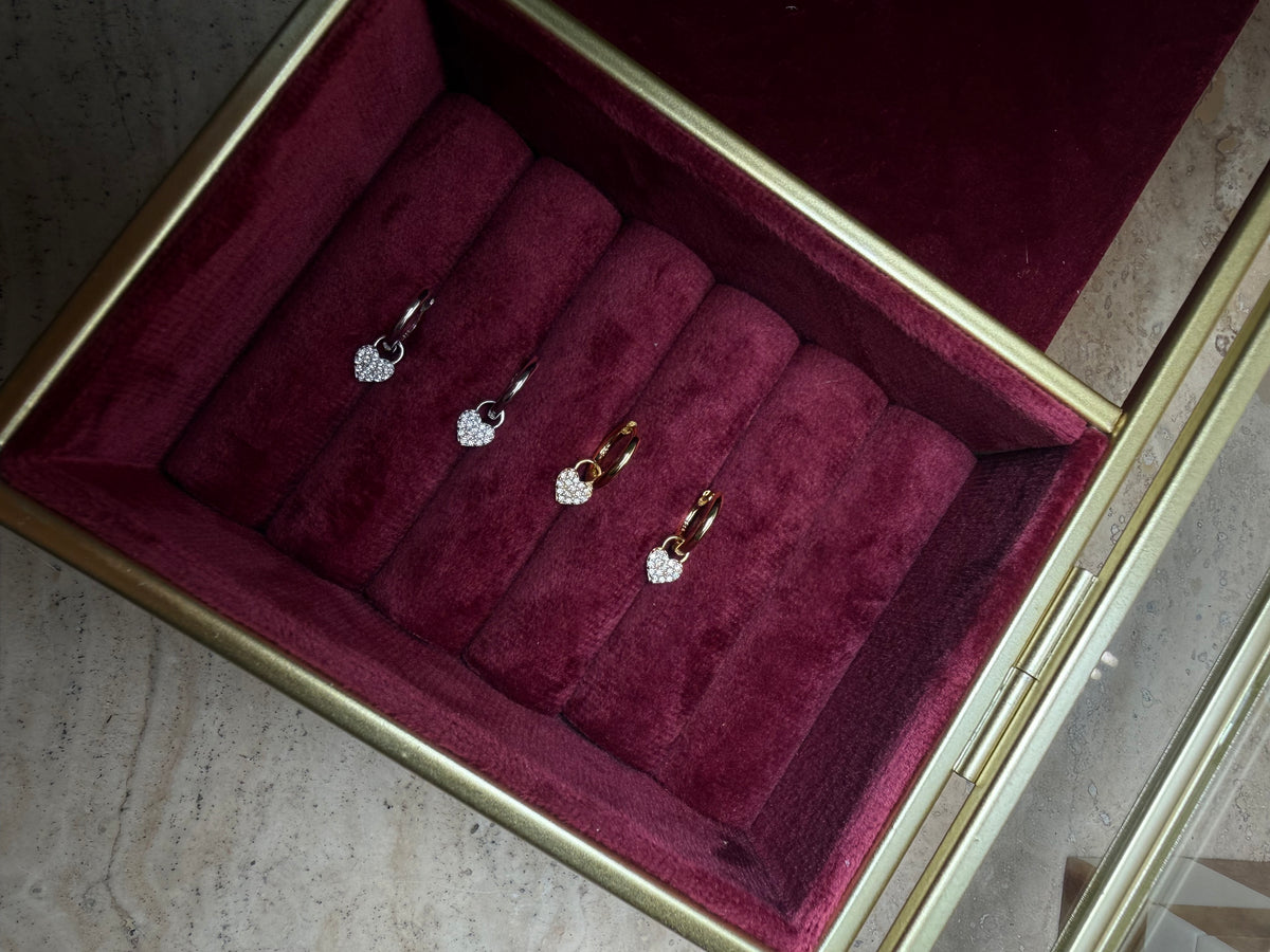 Locket Huggie