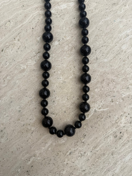Noir Beaded Necklace