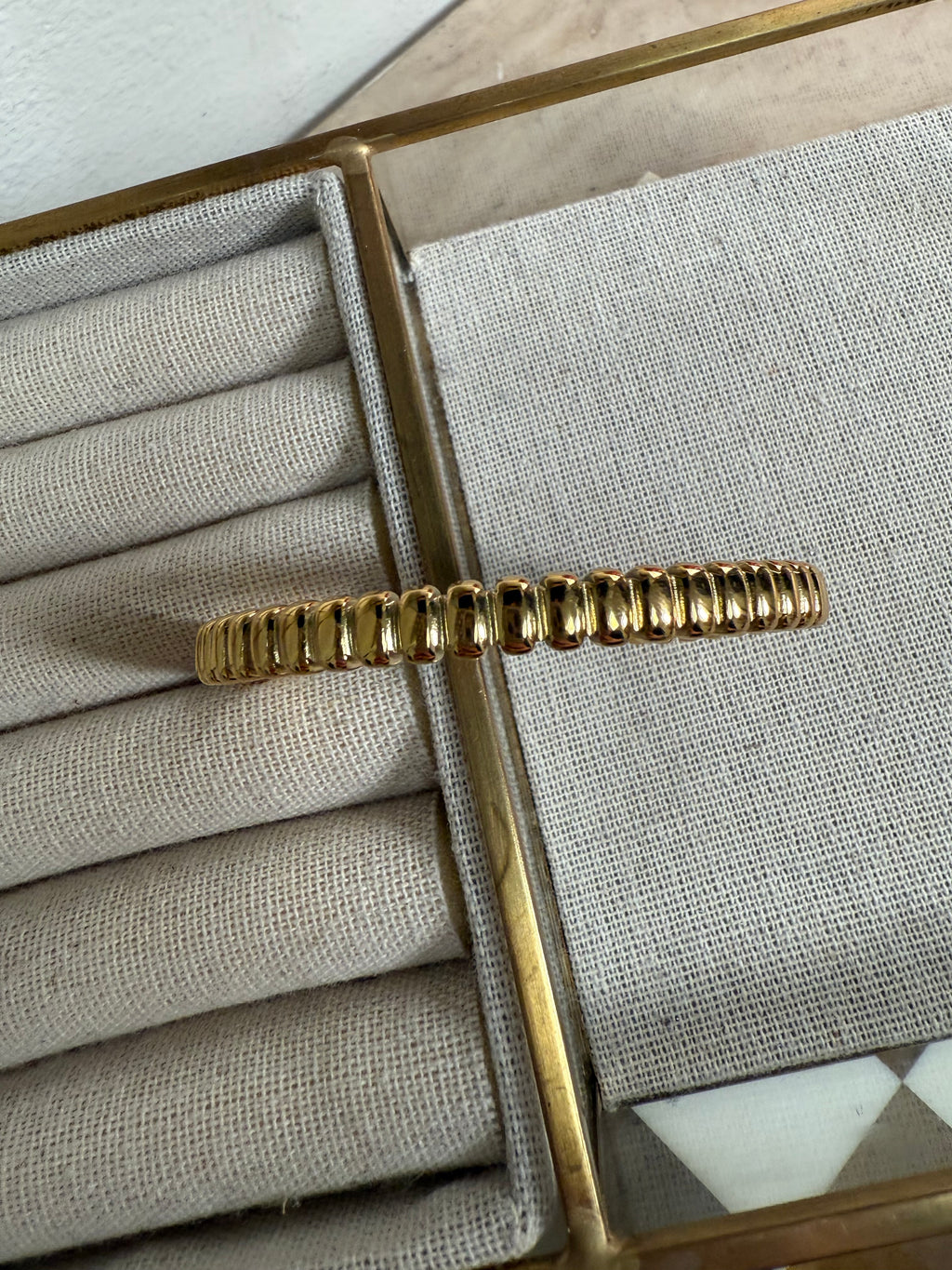 Ribbon Bangle (Preorder End of October)