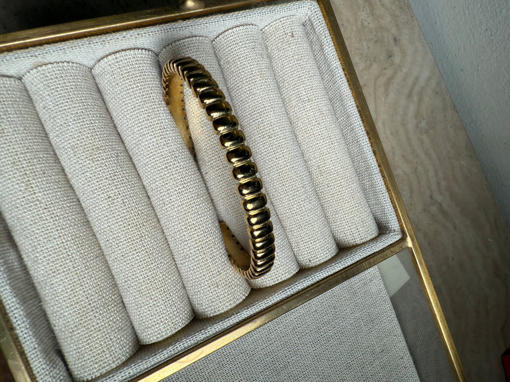 Ribbon Bangle (Preorder End of October)