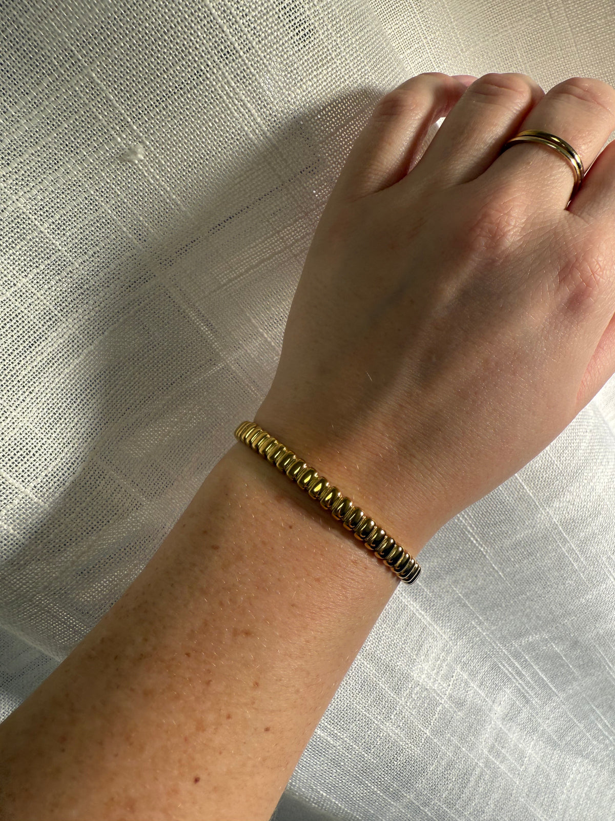Ribbon Bangle (Preorder End of October)