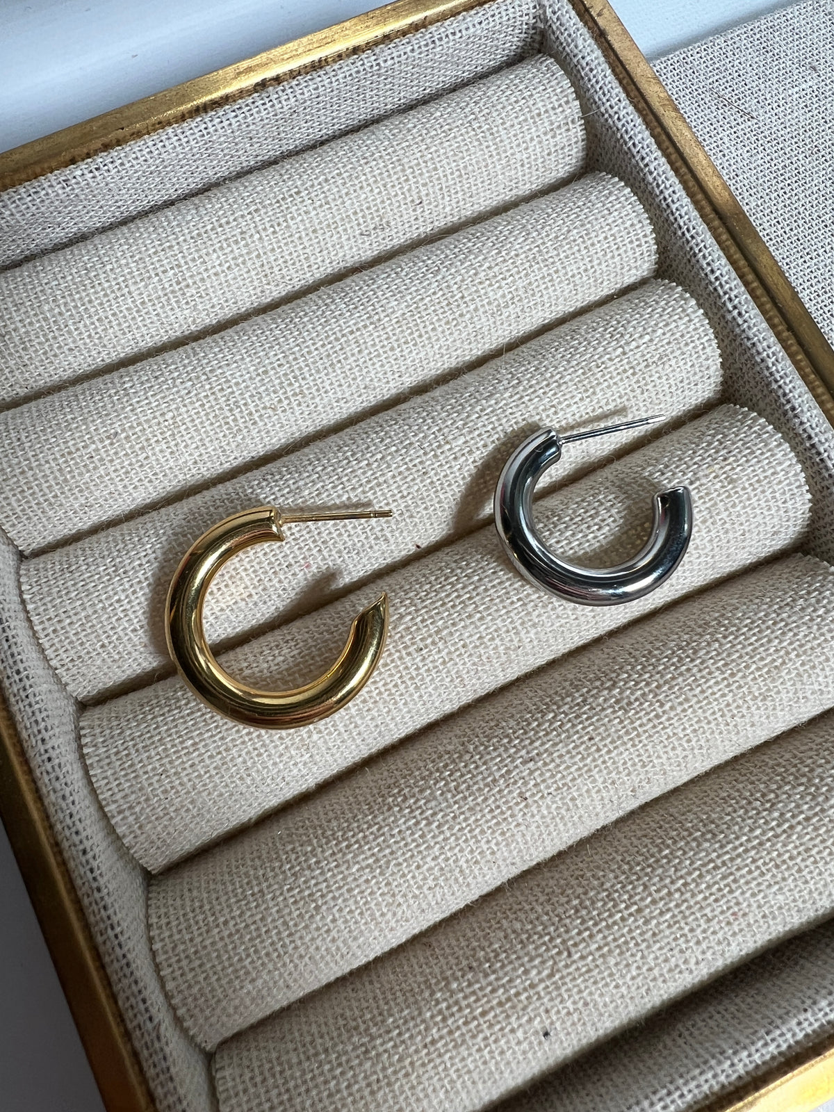 Celine Hoop